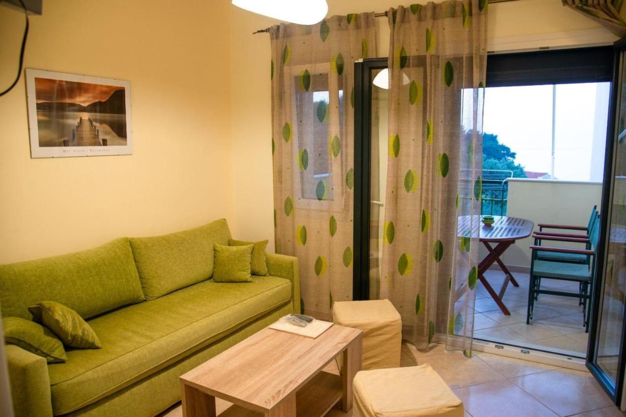 קוקארי Marina Apartments מראה חיצוני תמונה