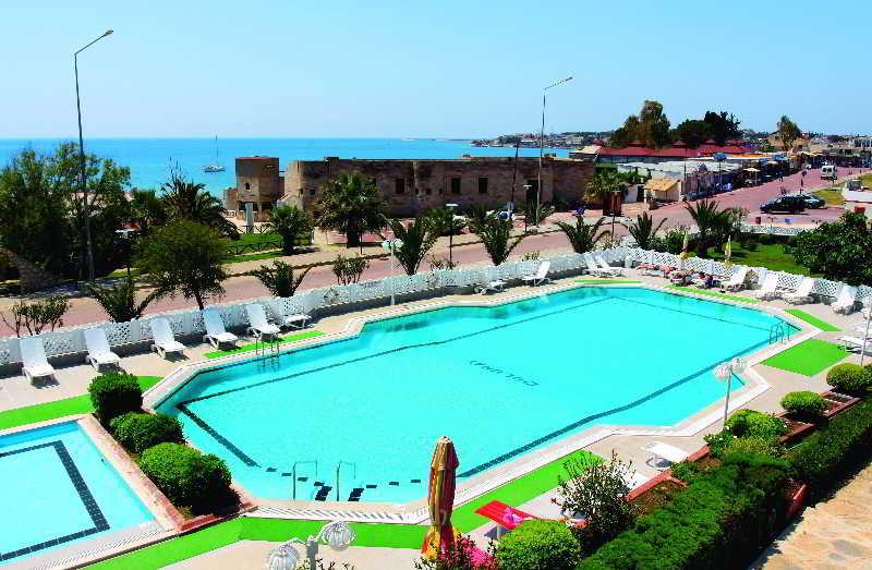 קוקארי Marina Apartments מראה חיצוני תמונה
