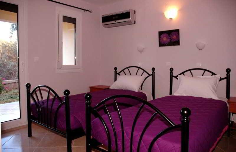 קוקארי Marina Apartments מראה חיצוני תמונה