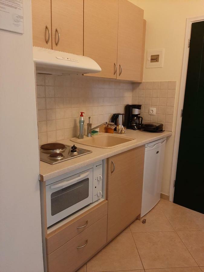 קוקארי Marina Apartments מראה חיצוני תמונה