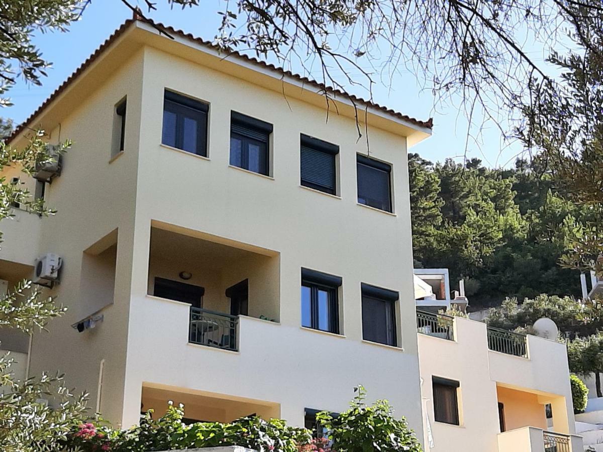 קוקארי Marina Apartments מראה חיצוני תמונה