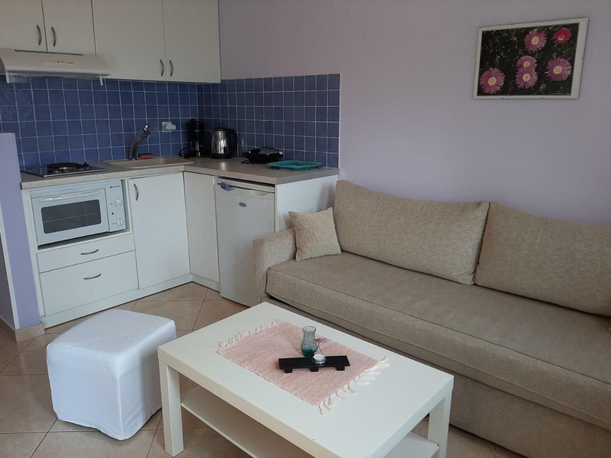 קוקארי Marina Apartments מראה חיצוני תמונה