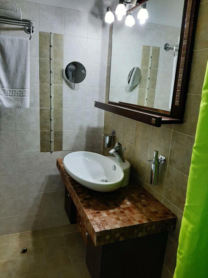קוקארי Marina Apartments מראה חיצוני תמונה